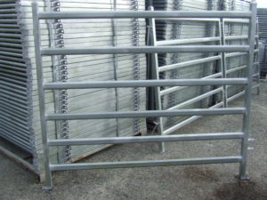 Cattle/horse yard panels Â 