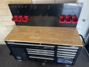 Work Bench 1575mm on wheels with tool board